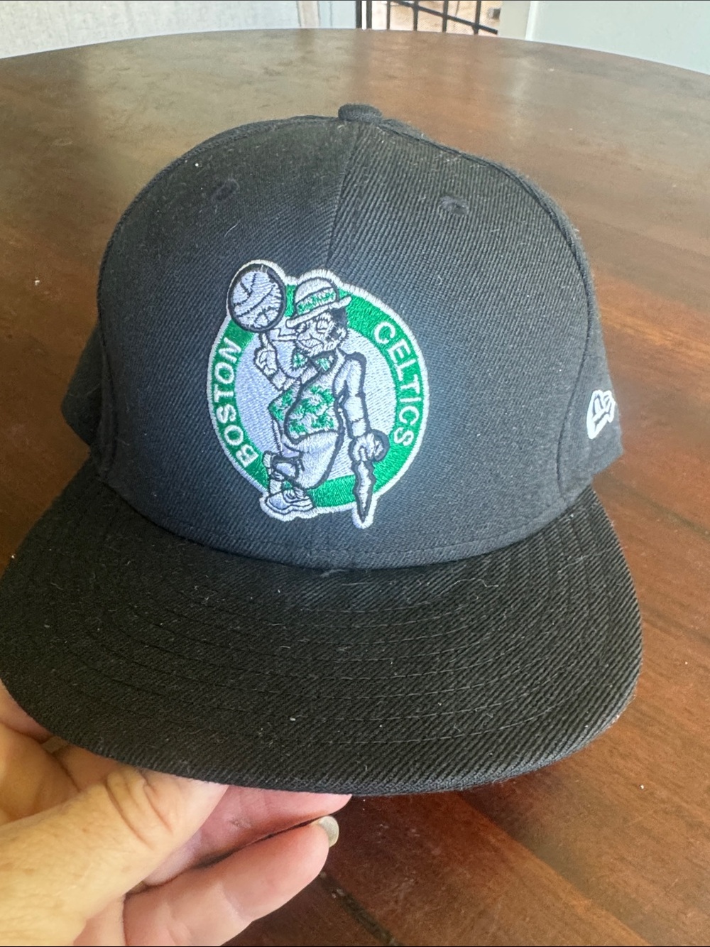 Boston Celtics. Fitted cap 7 3/8